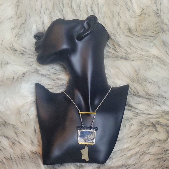 Necklace - Farik - Picture 1 of 3